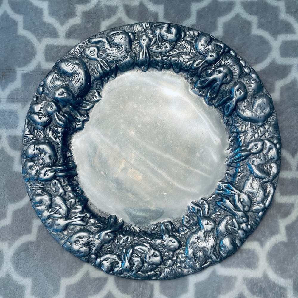 BEAUTIFUL EASTER SILVER PLATTER VERY HEAVY